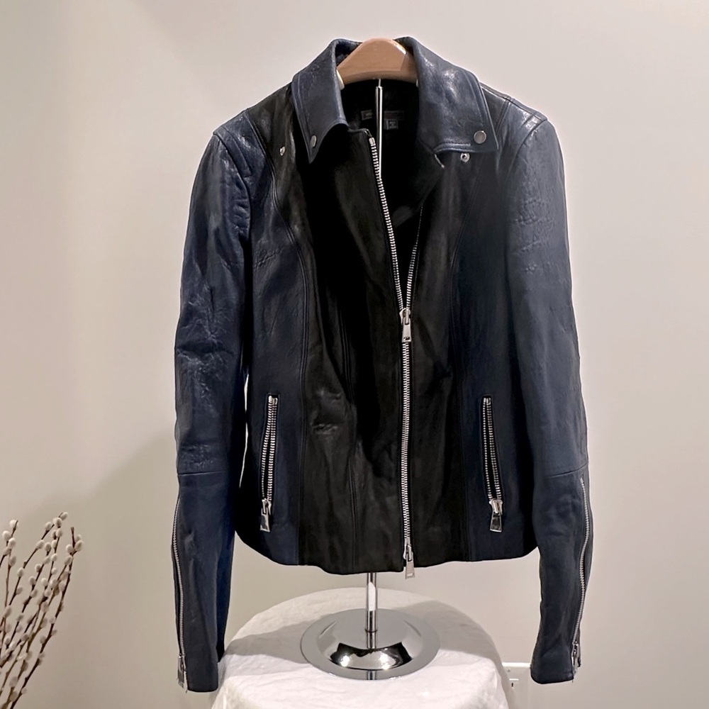 Vince Two-Tone Lamb Leather Moto Jacket - Black & Navy